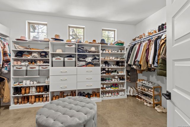 211 Spacious Sky, San Antonio, TX 78260