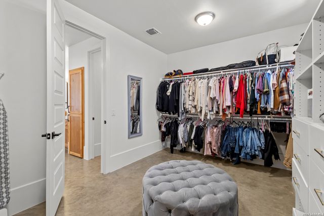 211 Spacious Sky, San Antonio, TX 78260