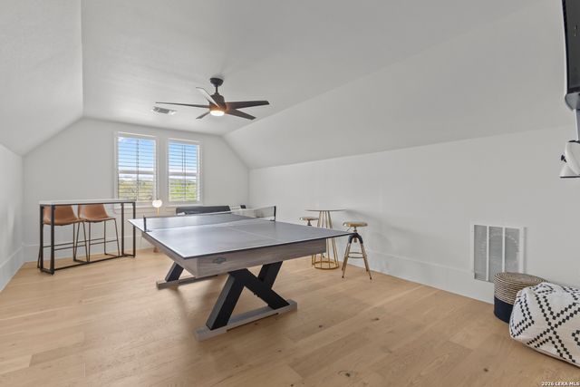 211 Spacious Sky, San Antonio, TX 78260