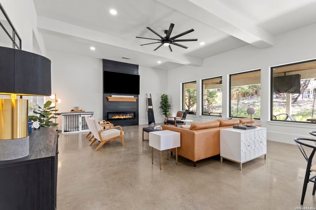 211 Spacious Sky, San Antonio, TX 78260