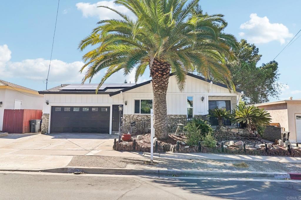9535 Lakeview Drive, La Mesa, CA 91942 — exterior