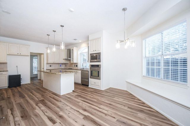 6303 Cool Water Drive, Sugar Land, TX 77479