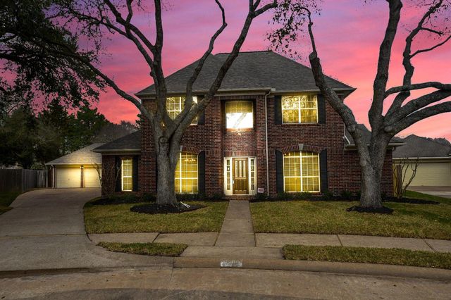6303 Cool Water Drive, Sugar Land, TX 77479