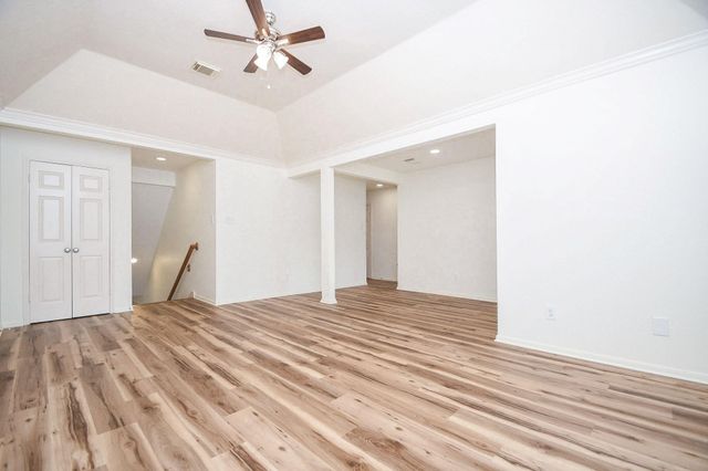 6303 Cool Water Drive, Sugar Land, TX 77479