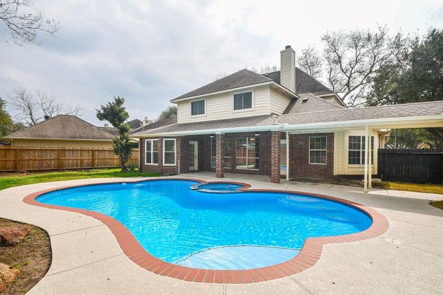 6303 Cool Water Drive, Sugar Land, TX 77479