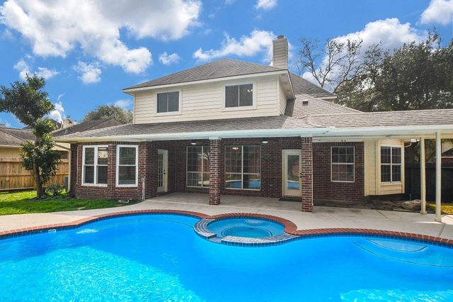 6303 Cool Water Drive, Sugar Land, TX 77479