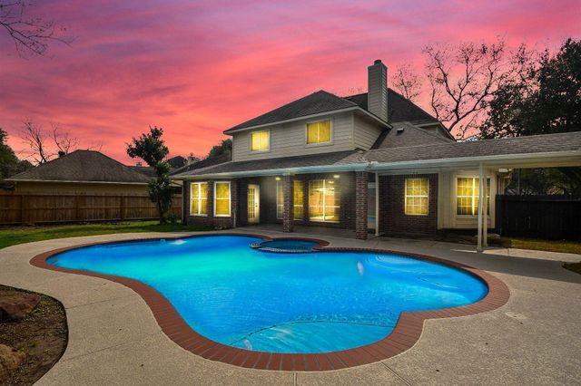 6303 Cool Water Drive, Sugar Land, TX 77479