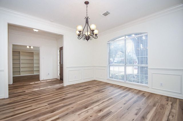 6303 Cool Water Drive, Sugar Land, TX 77479