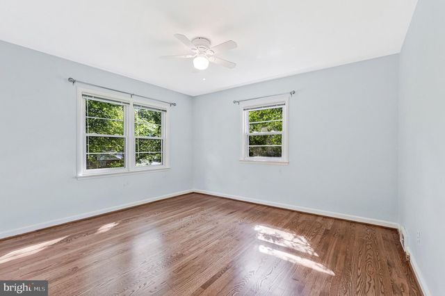 3160 RAVENWOOD DR, Falls Church, VA 22044