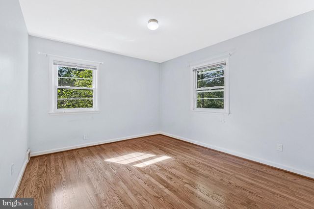 3160 RAVENWOOD DR, Falls Church, VA 22044