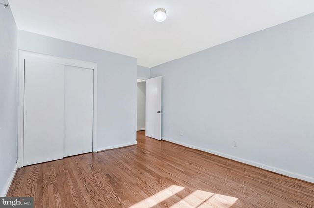 3160 RAVENWOOD DR, Falls Church, VA 22044