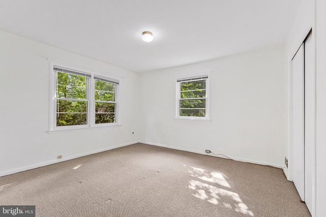 3160 RAVENWOOD DR, Falls Church, VA 22044