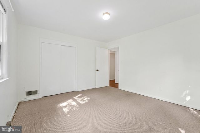 3160 RAVENWOOD DR, Falls Church, VA 22044