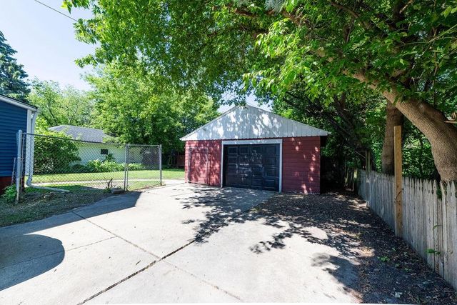 1614 Saint Clair STREET, Racine, WI 53402