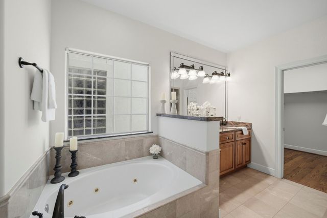 1525 Rosewood Street, Houston, TX 77004