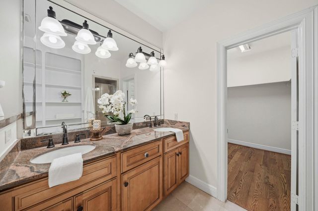 1525 Rosewood Street, Houston, TX 77004
