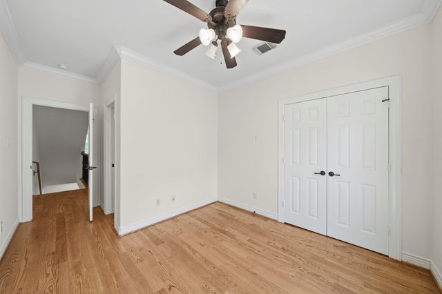 1525 Rosewood Street, Houston, TX 77004
