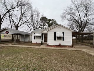 919 Knoxville Street, Fort Smith, AR 72901