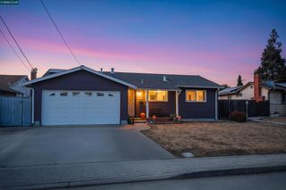 2275 Meadowlark St, San Pablo, CA 94806