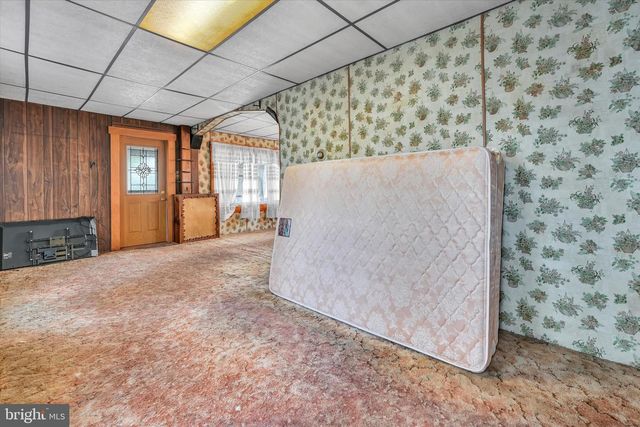 32 S JACKSON ST, Pottsville, PA 17901
