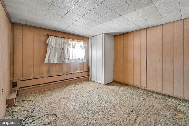 32 S JACKSON ST, Pottsville, PA 17901
