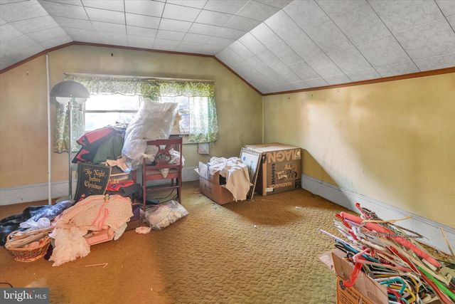 32 S JACKSON ST, Pottsville, PA 17901