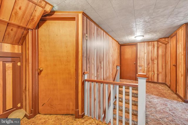 32 S JACKSON ST, Pottsville, PA 17901