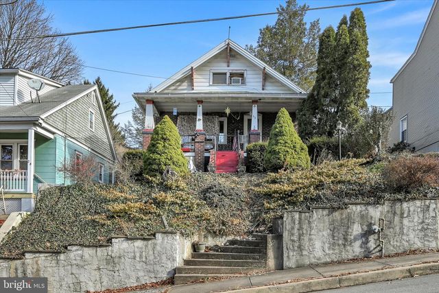 32 S JACKSON ST, Pottsville, PA 17901