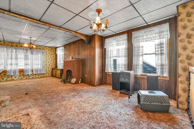 32 S JACKSON ST, Pottsville, PA 17901