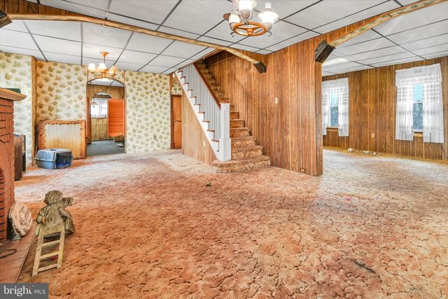 32 S JACKSON ST, Pottsville, PA 17901