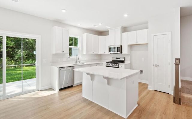 1052 Crescent Cove Lane, Summerville, SC 29483