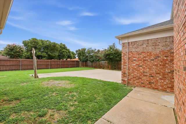 2209 Everglade Court, Carrollton, TX 75006