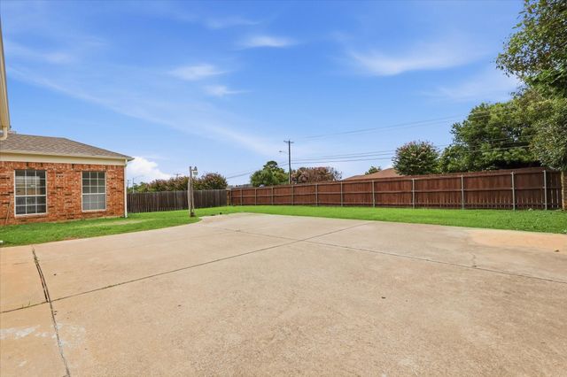 2209 Everglade Court, Carrollton, TX 75006