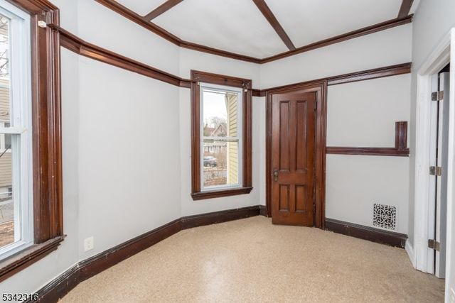 122 Milligan Pl, South Orange Village Twp., NJ 07079