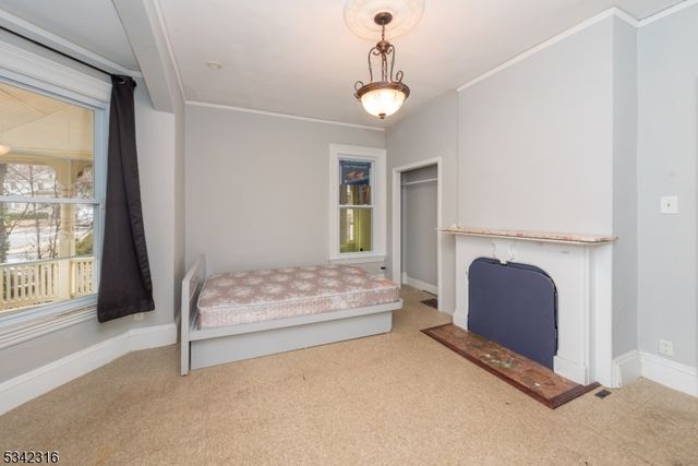 122 Milligan Pl, South Orange Village Twp., NJ 07079