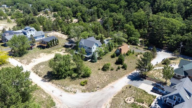 55 S Lighthouse Drive, Mears, MI 49436