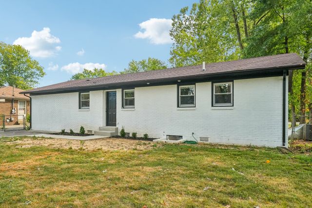 1611 Eagle St, Murfreesboro, TN 37130