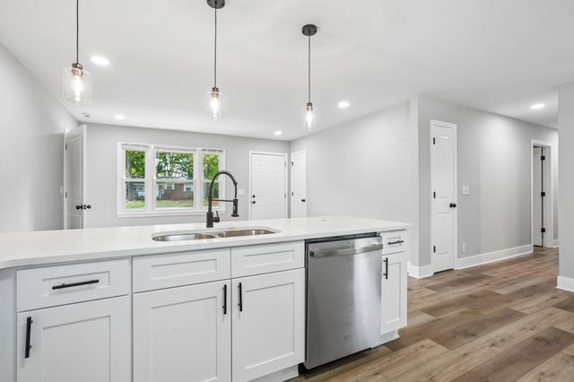 1611 Eagle St, Murfreesboro, TN 37130