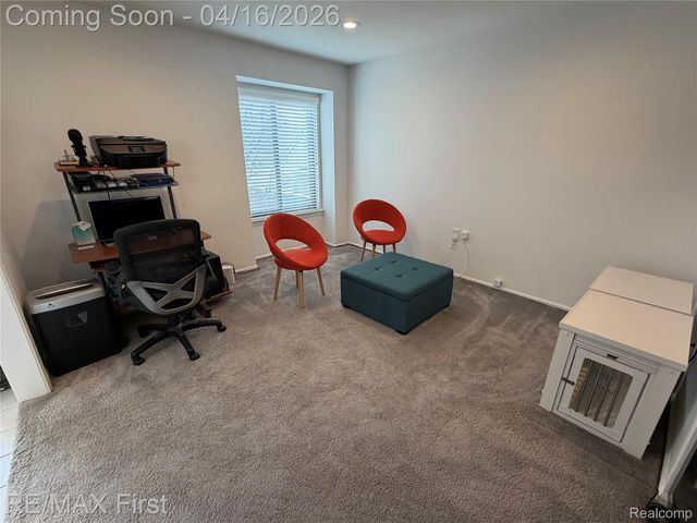 29349 W Chanticleer Drive, Southfield, MI 48034