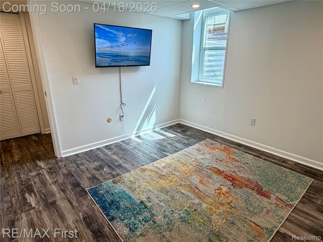 29349 W Chanticleer Drive, Southfield, MI 48034