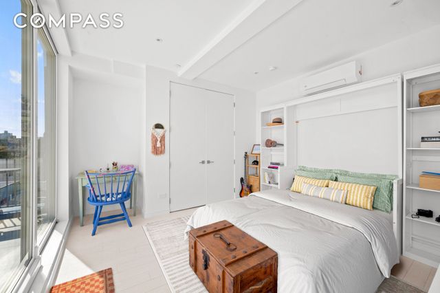 112 Cooper St Apt 4B, New York City, NY 11207