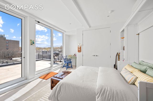 112 Cooper St Apt 4B, New York City, NY 11207