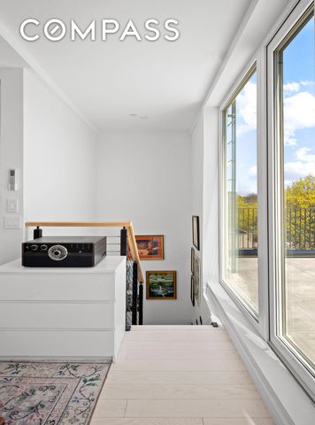 112 Cooper St Apt 4B, New York City, NY 11207