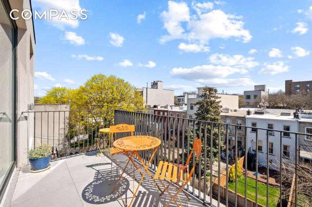 112 Cooper St Apt 4B, New York City, NY 11207