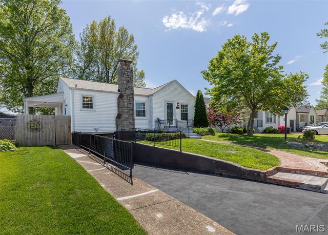 8726 Florence Avenue, Brentwood, MO 63144