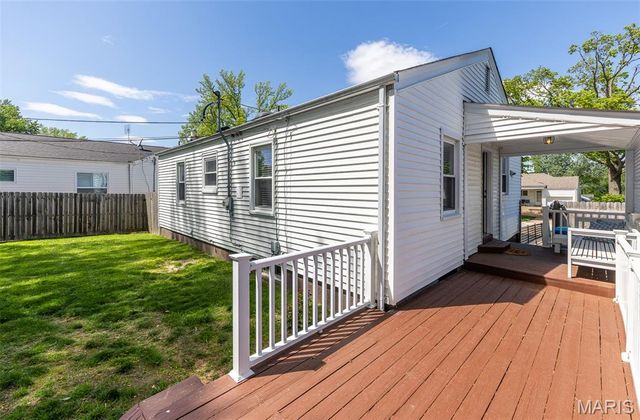 8726 Florence Avenue, Brentwood, MO 63144