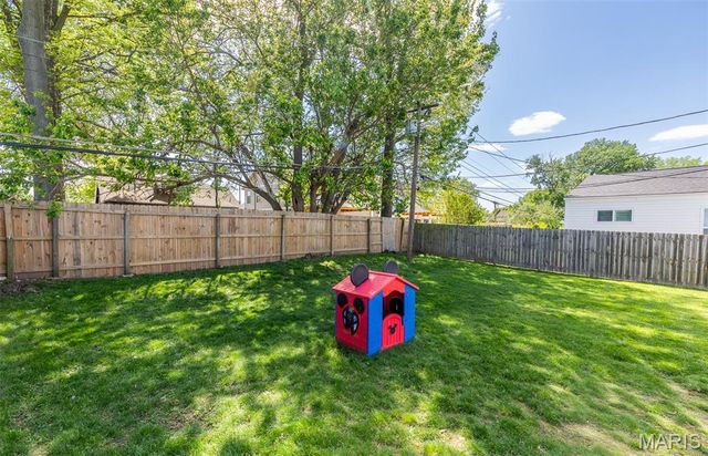 8726 Florence Avenue, Brentwood, MO 63144