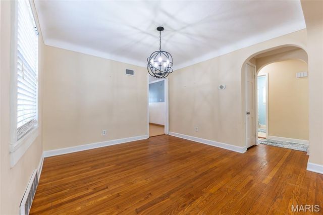 8726 Florence Avenue, Brentwood, MO 63144