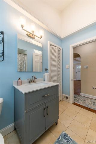 8726 Florence Avenue, Brentwood, MO 63144