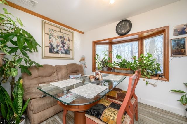 19 Skyland Ave, Wanaque Boro, NJ 07420